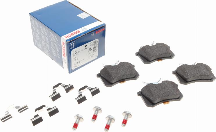 BOSCH 0 986 494 596 - Komplet kočnih obloga, disk kočnica parts5.com