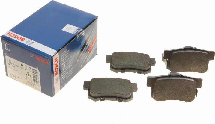 BOSCH 0 986 494 233 - Kit de plaquettes de frein, frein à disque parts5.com