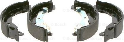 BOSCH 0 986 487 627 - Jeu de mâchoires de frein parts5.com