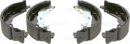 BOSCH 0 986 487 627 - Jeu de mâchoires de frein parts5.com