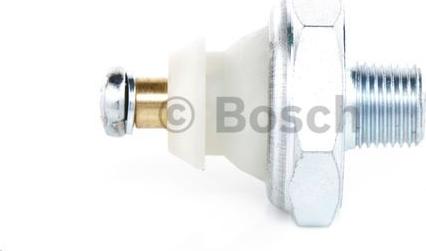 BOSCH 0 986 345 004 - Датчик, налягане на маслото parts5.com