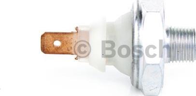 BOSCH 0 986 345 017 - Sensor, presión de aceite parts5.com