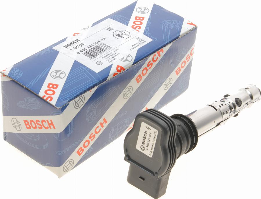 BOSCH 0 986 221 024 - Катушка зажигания parts5.com