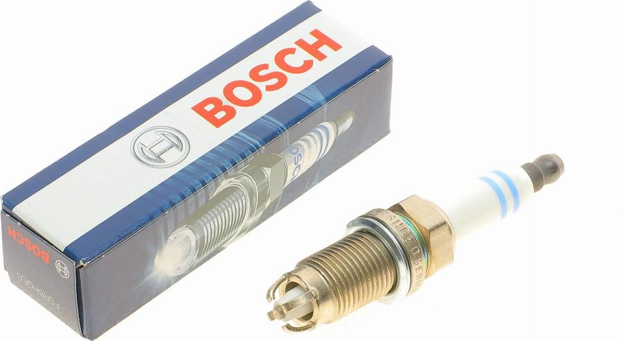 BOSCH 0 242 240 590 - Spark Plug parts5.com