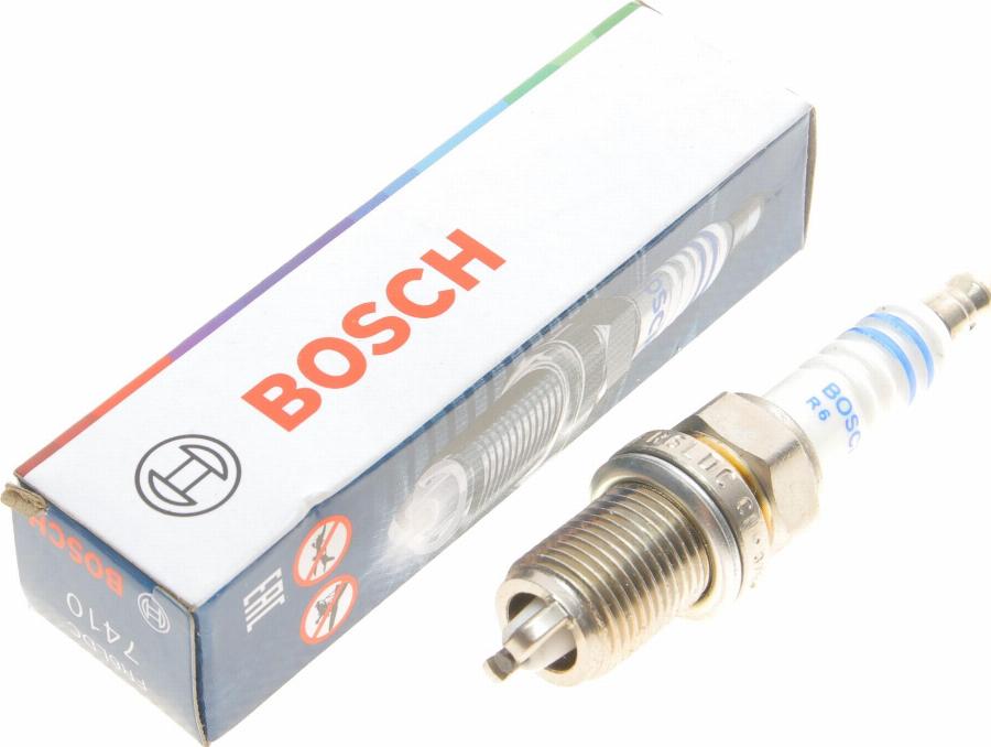 BOSCH 0 242 240 566 - Gyújtógyertya parts5.com