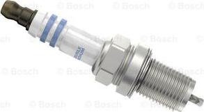 BOSCH 0 242 236 596 - Świeca zapłonowa parts5.com