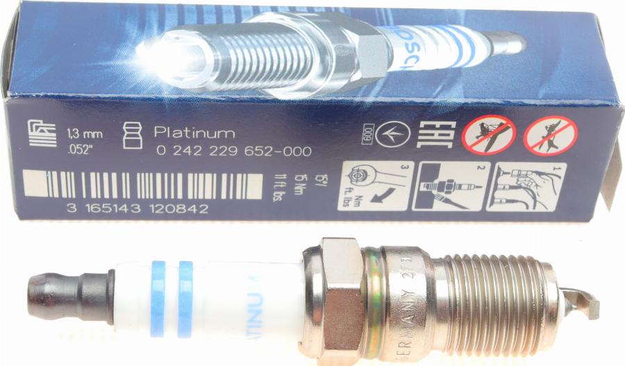 BOSCH 0 242 229 652 - Süüteküünal parts5.com