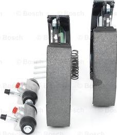 BOSCH 0 204 114 690 - Σετ σιαγόνων φρένων parts5.com