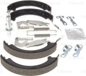 BOSCH 0 204 113 826 - Brake Shoe Set, parking brake parts5.com