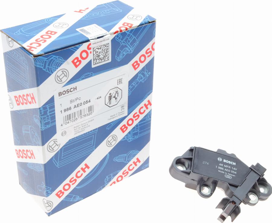 BOSCH 1 986 AE0 054 - Voltage regulator, alternator parts5.com