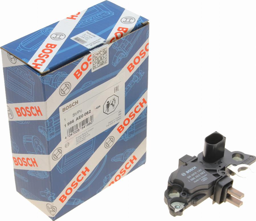 BOSCH 1 986 AE0 062 - Regulátor alternátora parts5.com