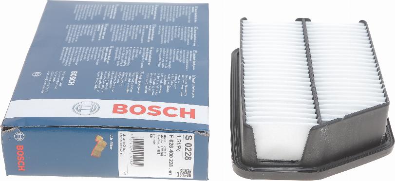 BOSCH F 026 400 228 - Filtru aer parts5.com