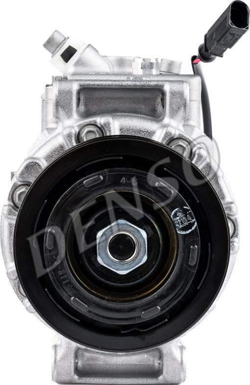 Denso DCP32073 - Compresor, aire acondicionado parts5.com