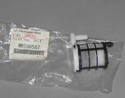 Mitsubishi MR556587 - Fuel filter parts5.com