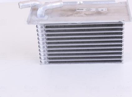 Nissens 96470 - Intercooler, compresor parts5.com