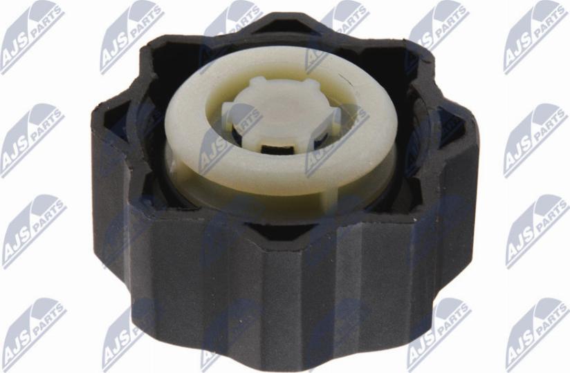 NTY CCK-PE-000 - Tapón, depósito de refrigerante parts5.com