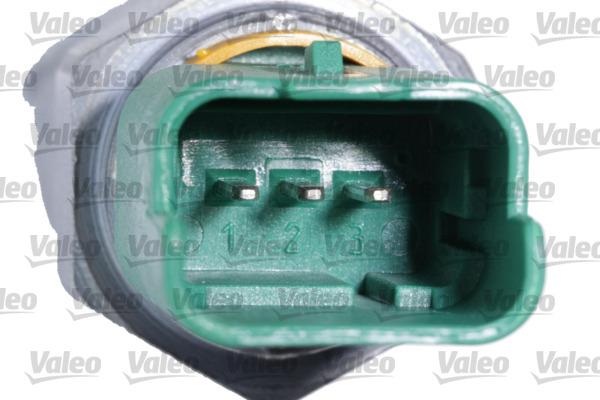 Valeo 366225 - Sensor, engine oil level parts5.com