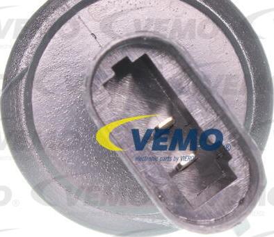 Vemo V46-08-0011 - Cam suyu pompası parts5.com