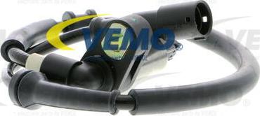 Vemo V46-72-0053 - Sensor, wheel speed parts5.com