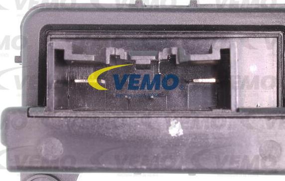 Vemo V25-79-0005 - Regulator, passenger compartment fan parts5.com